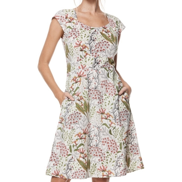 Maha She Dresses & Skirts - MahaShe Size 16 Cream Cap Sleeve Fit and Flare Dress with Pockets NWOT